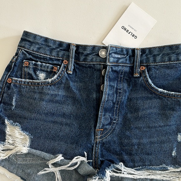 New GRLFRND Cindy Cut Off Distressed Jean Short in All Shook Up Size 24 - Picture 4 of 9